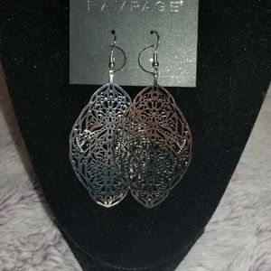 Rampage Jewelry - Silver dangle earrings. Rampage Jewelry - Silver dangle earrings.